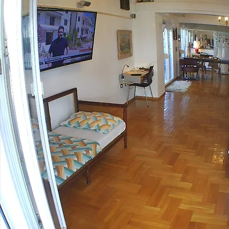 Apartment Waterfront With Sea View Helexpo No01